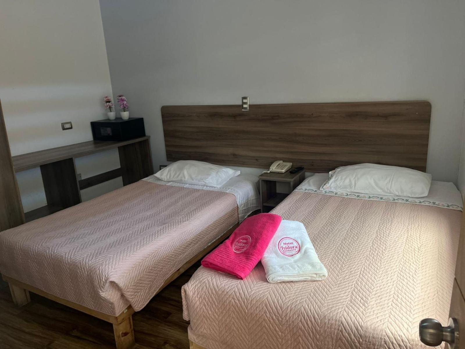Hotel Y Restaurant Isidora Arica Eksteriør billede